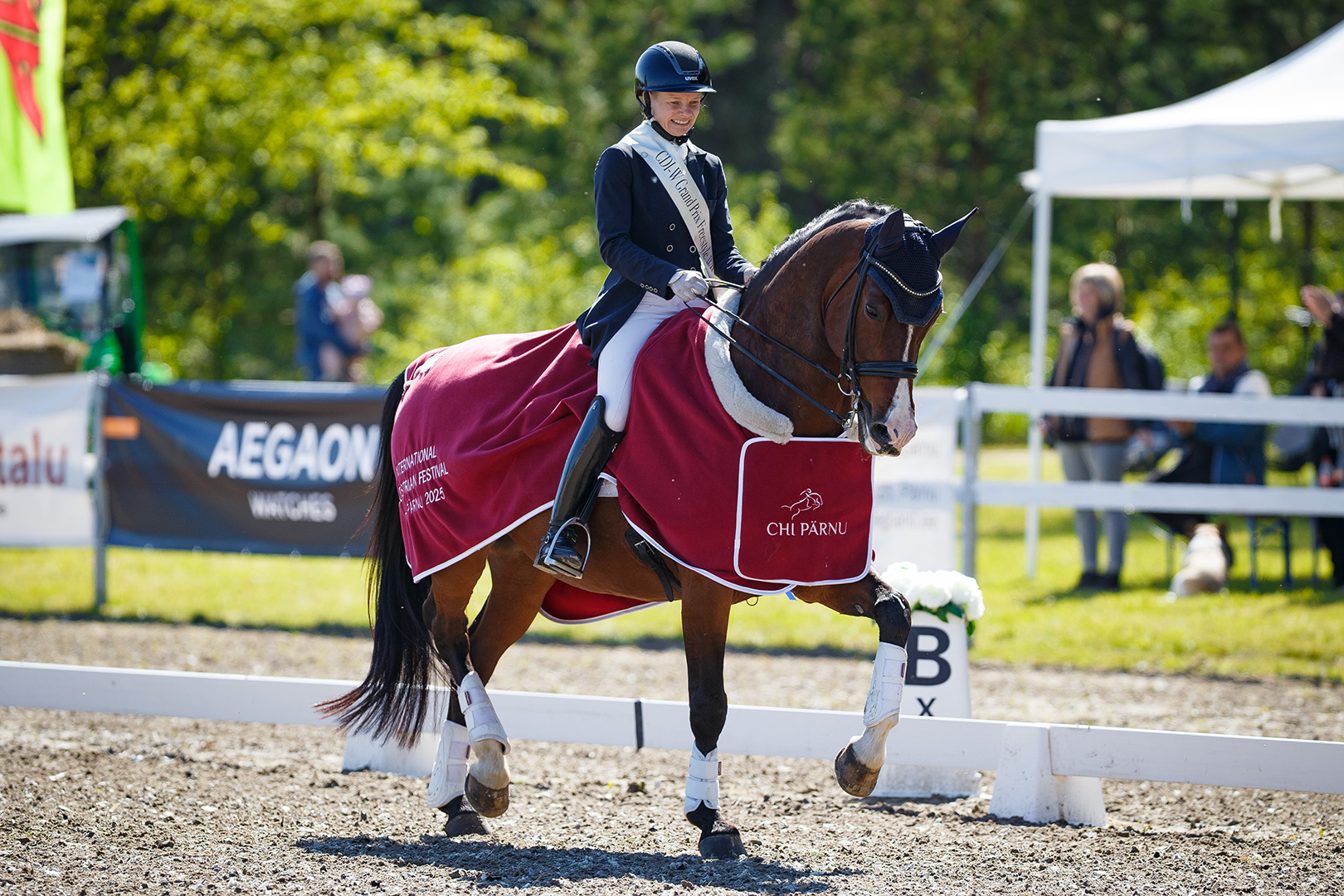 Tänavuse CHI Pärnu esimene nädalavehetus on peetud ja koolisõitjate seekordsed mõõduvõtud Maria talu maadel lõppenud, kui MK-etapi, milleks tavapäraselt Grand P